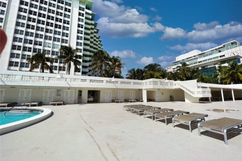 Studio in the Condo in Miami Beach, Florida  № 1058541 - photo 16