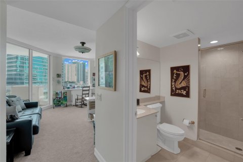 Condo in Fort Lauderdale, Florida, 3 bedrooms  № 1061153 - photo 25