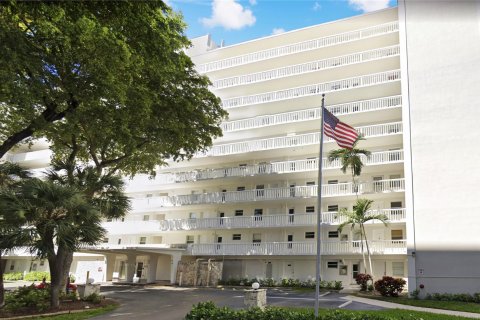 Condo in Fort Lauderdale, Florida, 1 bedroom  № 1217285 - photo 13