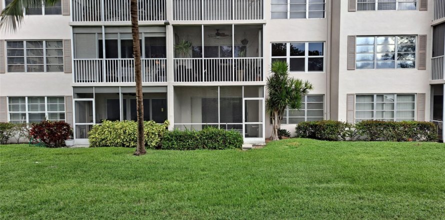 Condominio en Pompano Beach, Florida, 1 dormitorio  № 1217326