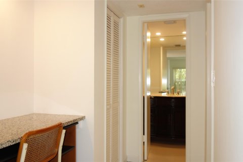 Copropriété à vendre à Pompano Beach, Floride: 1 chambre, 89.19 m2 № 1217326 - photo 20