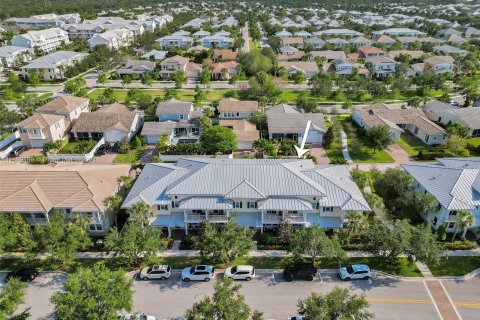 Touwnhouse à vendre à Jupiter, Floride: 3 chambres, 142.42 m2 № 1347899 - photo 2