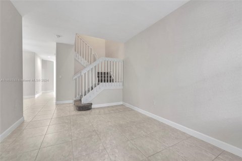 Townhouse in Homestead, Florida 4 bedrooms, 174.93 sq.m. № 1347901 - photo 2