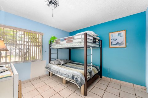 Casa en venta en Miami, Florida, 3 dormitorios, 153.85 m2 № 1347900 - foto 12