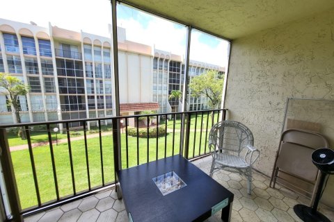 Copropriété à vendre à Hallandale Beach, Floride: 2 chambres, 85.84 m2 № 1294398 - photo 4