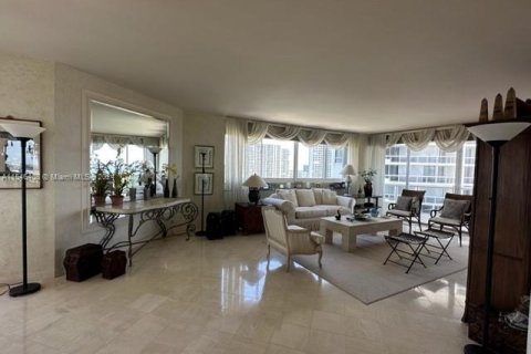 Copropriété à vendre à Aventura, Floride: 2 chambres, 208.1 m2 № 1050732 - photo 13