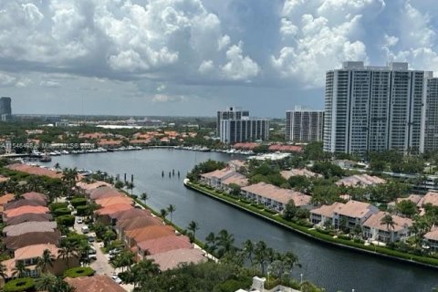 Condo in Aventura, Florida, 2 bedrooms  № 1050732 - photo 24