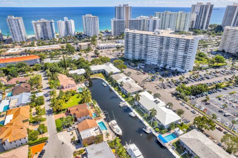 Condo in Fort Lauderdale, Florida, 2 bedrooms  № 1070425 - photo 3