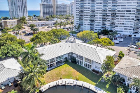 Copropriété à vendre à Fort Lauderdale, Floride: 2 chambres, 124.49 m2 № 1070425 - photo 6