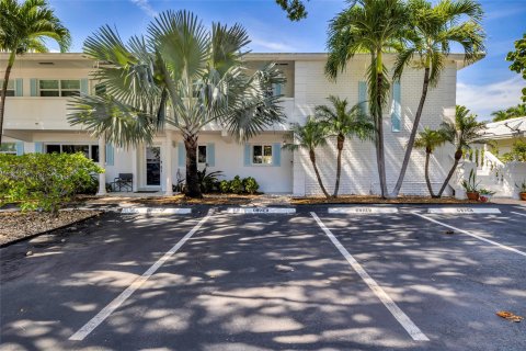 Condo in Fort Lauderdale, Florida, 2 bedrooms  № 1070425 - photo 9