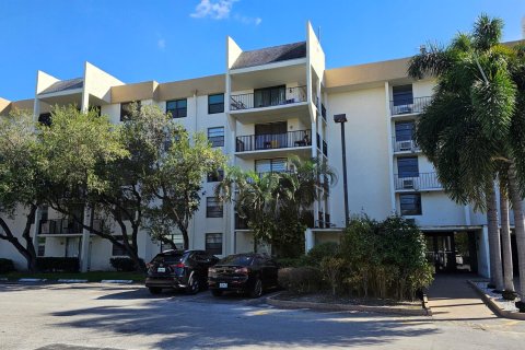 Condominio en venta en Tamarac, Florida, 2 dormitorios, 98.48 m2 № 1037990 - foto 10