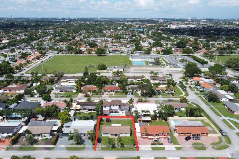 Casa en venta en Miami, Florida, 3 dormitorios, 99.87 m2 № 1395012 - foto 24