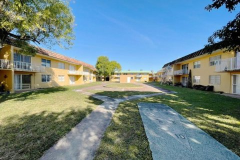 Copropriété à vendre à Miami, Floride: 1 chambre, 67.82 m2 № 1073684 - photo 4