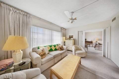 Condo in Pompano Beach, Florida, 2 bedrooms  № 1073731 - photo 10