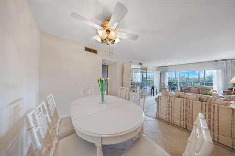 Copropriété à vendre à Pompano Beach, Floride: 2 chambres, 106.84 m2 № 1073731 - photo 9