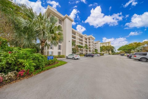 Condo in Pompano Beach, Florida, 2 bedrooms  № 1073731 - photo 8