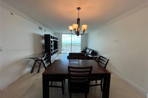 Condominio en venta en Miami, Florida, 2 dormitorios, 136.29 m2 № 1412079 - foto 10