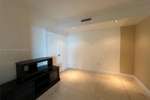 Condominio en venta en Miami, Florida, 2 dormitorios, 136.29 m2 № 1412079 - foto 12