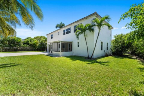 House in Miramar, Florida 5 bedrooms, 343 sq.m. № 1037441 - photo 17