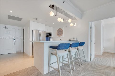 Condo in Miami Beach, Florida, 1 bedroom  № 1331213 - photo 7