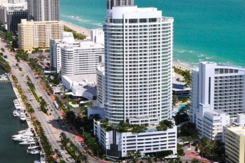 Condo in Miami Beach, Florida, 1 bedroom  № 1331213 - photo 18