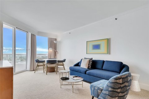 Condo in Miami Beach, Florida, 1 bedroom  № 1331213 - photo 4