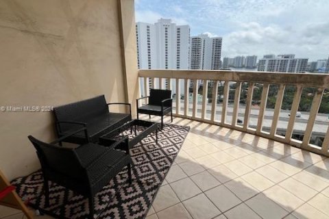 Condo in Aventura, Florida, 2 bedrooms  № 1019601 - photo 25