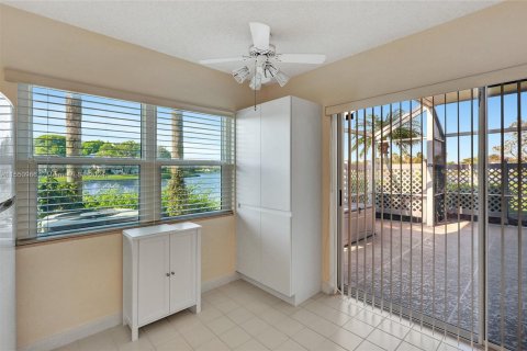 Touwnhouse à vendre à Boynton Beach, Floride: 2 chambres, 127.65 m2 № 1070080 - photo 16