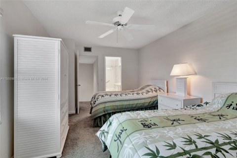 Купить таунхаус в Бойнтон-Бич, Флорида 2 спальни, 127.65м2, № 1070080 - фото 21
