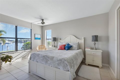 Copropriété à vendre à Punta Gorda, Floride: 2 chambres, 102.38 m2 № 1052937 - photo 16