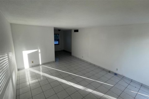 Copropriété à vendre à Hollywood, Floride: 1 chambre, 59.92 m2 № 1171263 - photo 4