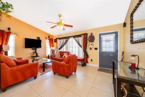 Casa en venta en Orlando, Florida, 2 dormitorios, 86.4 m2 № 1403735 - foto 8