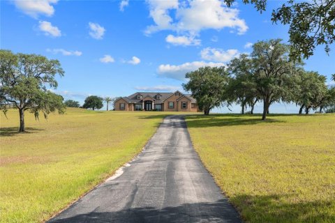 House in Dunnellon, Florida 6 bedrooms, 497.96 sq.m. № 1349355 - photo 5