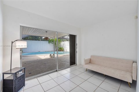 Casa en venta en Miami, Florida, 3 dormitorios, 103.12 m2 № 1415408 - foto 9