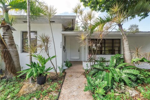 Casa en venta en Miami, Florida, 3 dormitorios, 103.12 m2 № 1415408 - foto 2