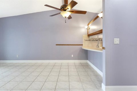 Condominio en venta en Port Richey, Florida, 2 dormitorios, 83.05 m2 № 1056084 - foto 8