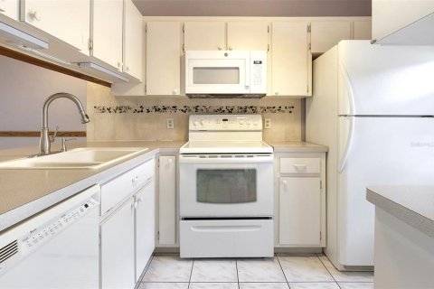 Condominio en venta en Port Richey, Florida, 2 dormitorios, 83.05 m2 № 1056084 - foto 4