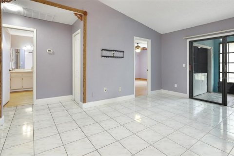 Condominio en venta en Port Richey, Florida, 2 dormitorios, 83.05 m2 № 1056084 - foto 14