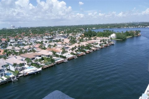 Copropriété à vendre à Hollywood, Floride: 1 chambre, 79.71 m2 № 1356906 - photo 1