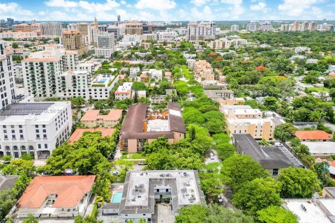 Condo in Coral Gables, Florida, 2 bedrooms  № 1356992 - photo 11