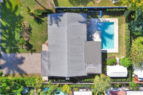 Villa ou maison à vendre à Wilton Manors, Floride: 2 chambres, 107.02 m2 № 1031241 - photo 24