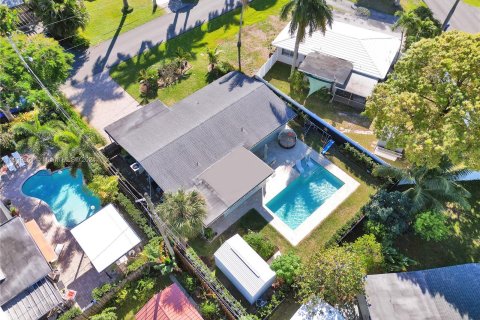 Villa ou maison à vendre à Wilton Manors, Floride: 2 chambres, 107.02 m2 № 1031241 - photo 27