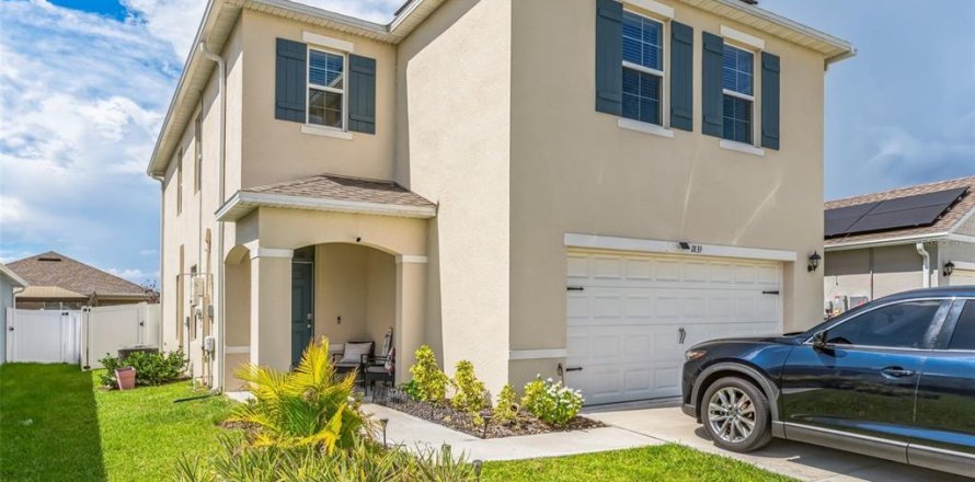 Casa en Kissimmee, Florida 4 dormitorios, 209.96 m2 № 1324844