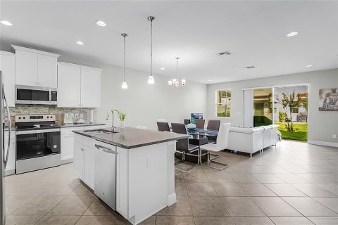 Touwnhouse à vendre à Orlando, Floride: 3 chambres, 152.27 m2 № 1249436 - photo 9