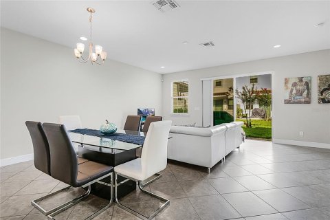 Touwnhouse à vendre à Orlando, Floride: 3 chambres, 152.27 m2 № 1249436 - photo 6