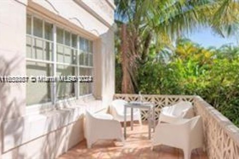 Villa ou maison à vendre à Miami Beach, Floride: 30.19 m2 № 1360559 - photo 8