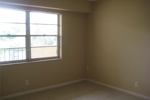 Condo in Davie, Florida, 2 bedrooms  № 1360501 - photo 9