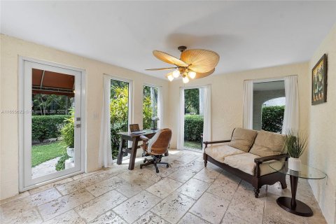 Villa ou maison à vendre à Coral Gables, Floride: 4 chambres, 183.48 m2 № 1360463 - photo 8