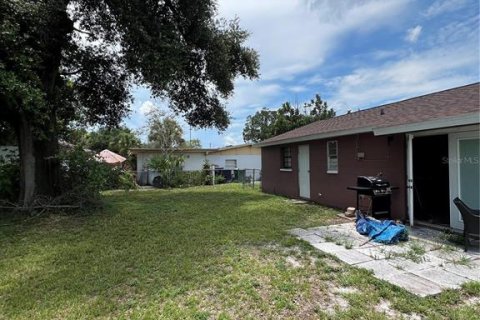 House in Tampa, Florida 3 bedrooms, 75.81 sq.m. № 1274958 - photo 11