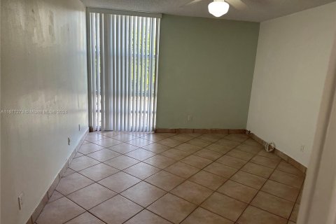 Condo in Sunny Isles Beach, Florida, 1 bedroom  № 1403012 - photo 6